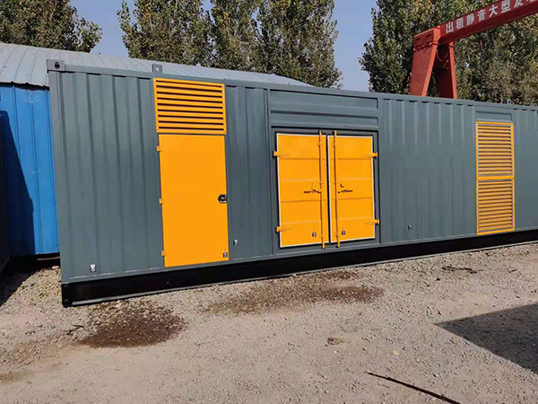 三角镇300kw 柴油发电机组用多大的空气开关？