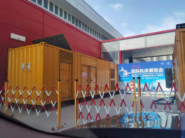 三角镇出租发电机-柴油发电机和汽油发电机哪个更好一些?